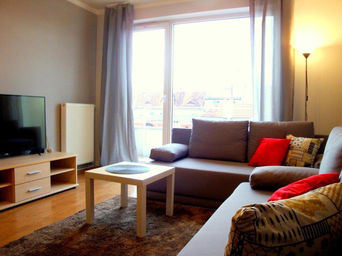 Livingroom_Wroc_Mosiezna Wroclaw Ruang foto